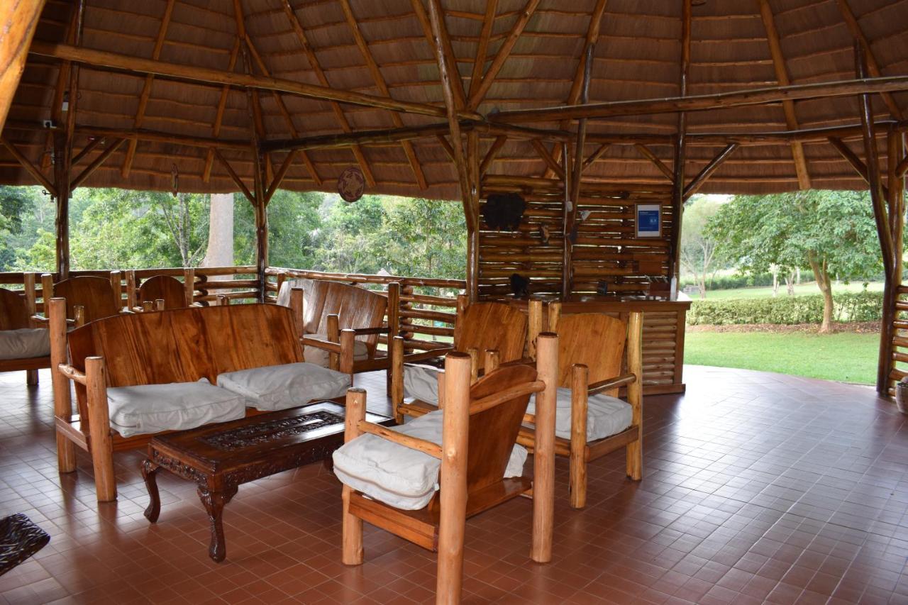 Kibale Guest Cottages Fort Portal Esterno foto