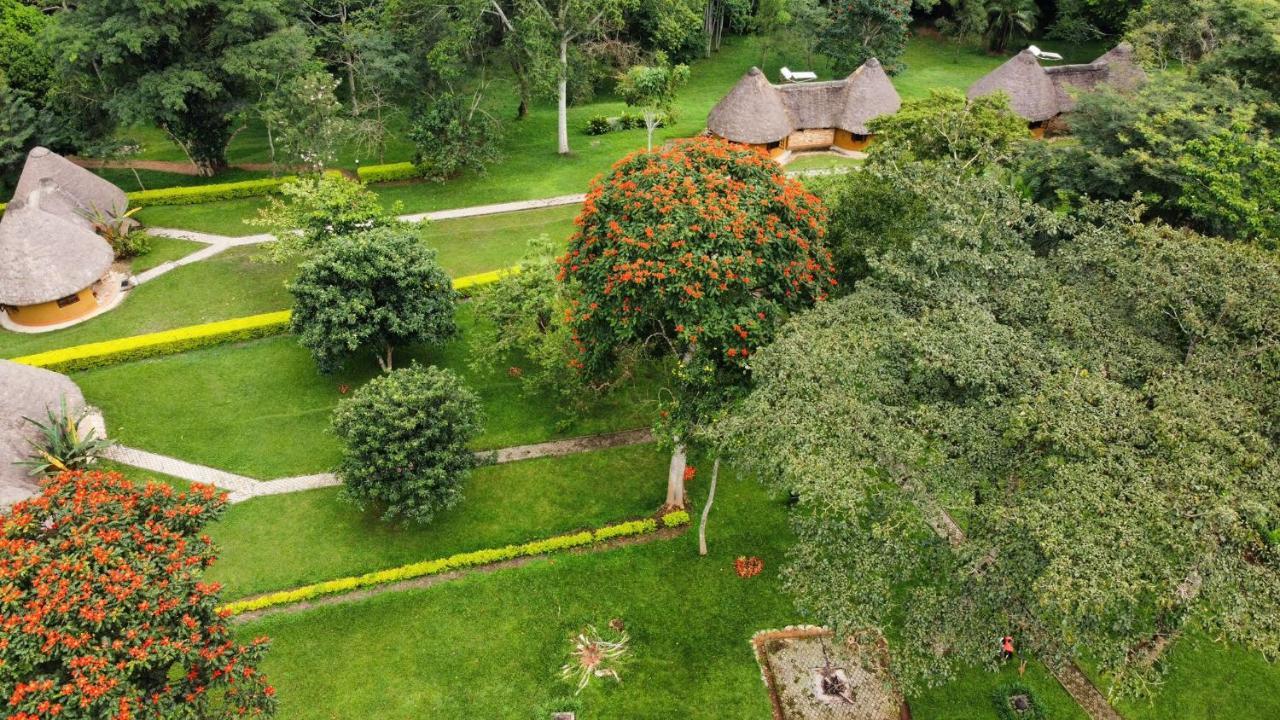 Kibale Guest Cottages Fort Portal Esterno foto